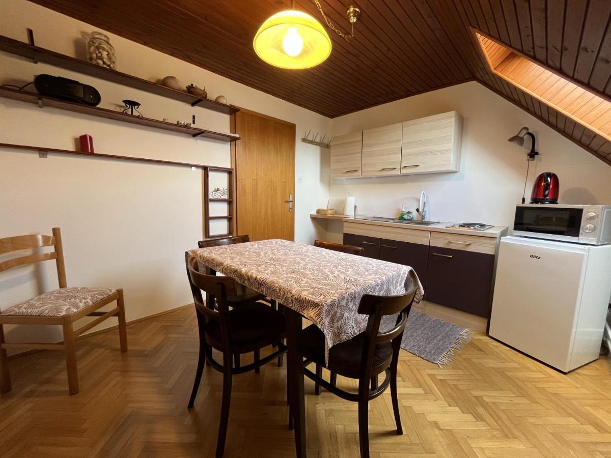 Cozzy Apartment In Nature Zagreb Exterior foto
